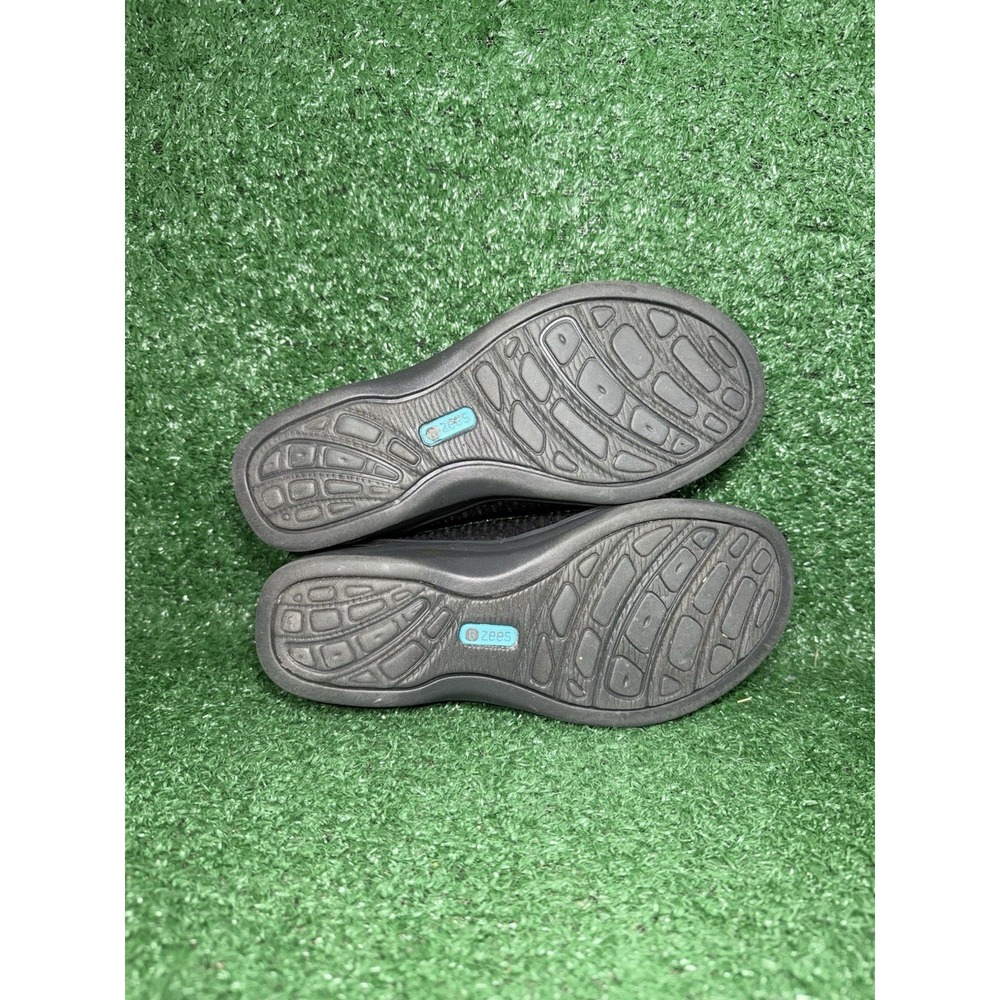 BZees Sandals Womens 7.5M Dream Black Strappy Peep Toe Slingback‎ Wedge Slip On - Picture 8 of 9
